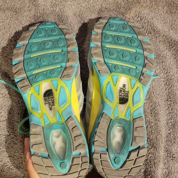 The North Face Tennis Shoes - Picture 3 of 5